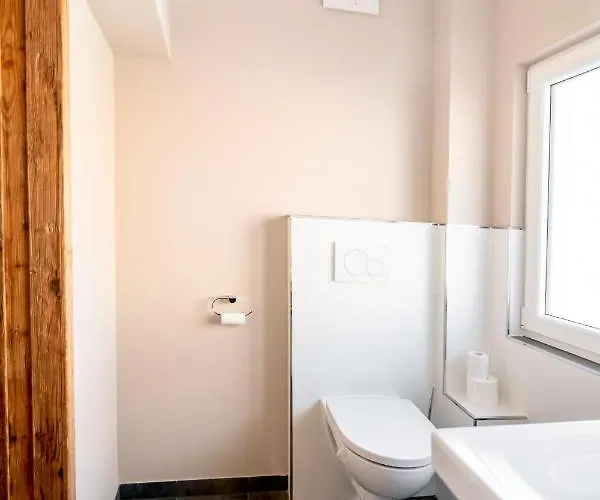 H+m Boarding Aparthotel 3*